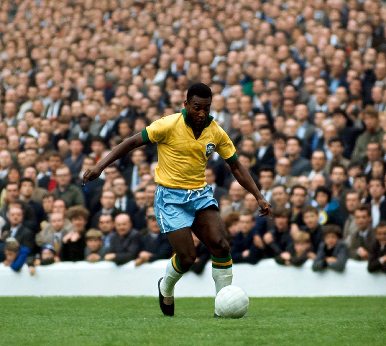 剧本改了？曼城新年喜提三连平，连丢6分后目送枪手越跑越欢