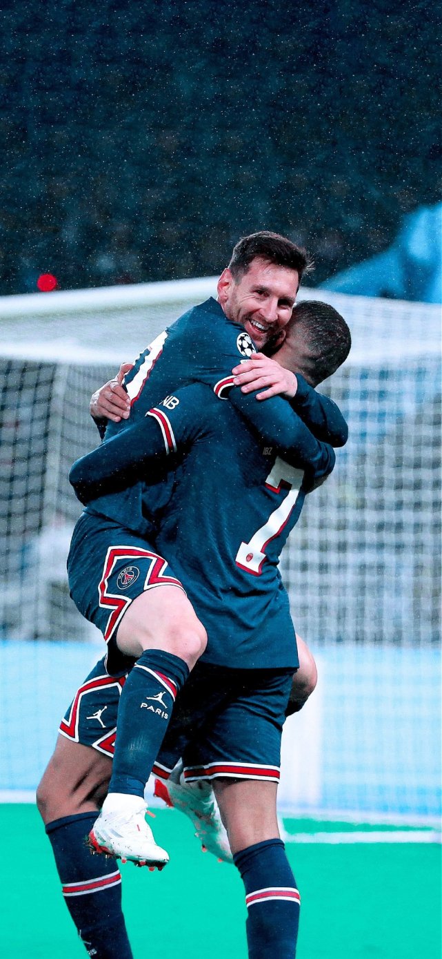 惨败东部鱼腩，当家球星受伤倒下！西部已经乱套，MVP悬念来了