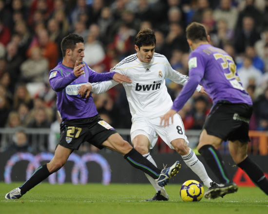 NBA：快船险胜掘金伦纳德状态火热